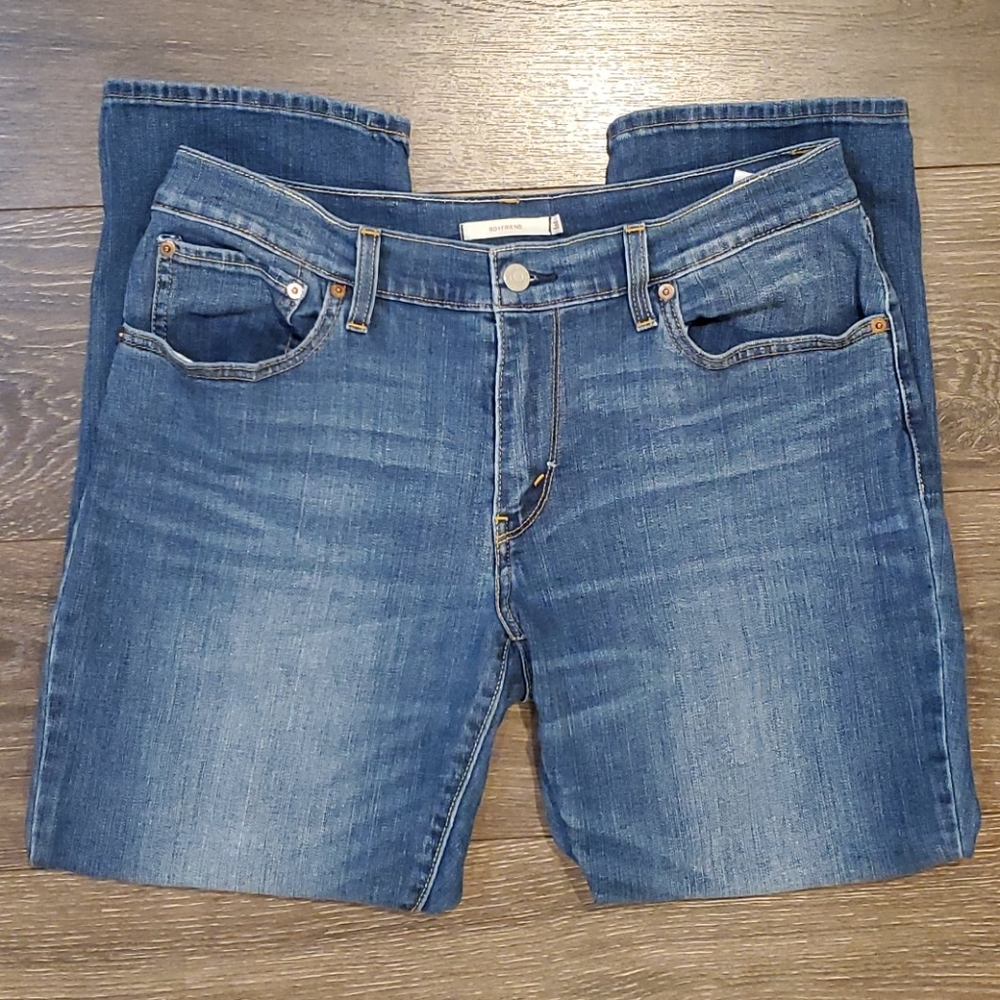 ❤ LEVI'S BOYFRIEND JEANS, SIZE 16 (33)